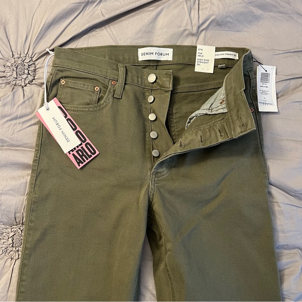 NWT Aritzia Denim Forum The Arlo High Rise Straight 28L 27W in Olive Leaf Green